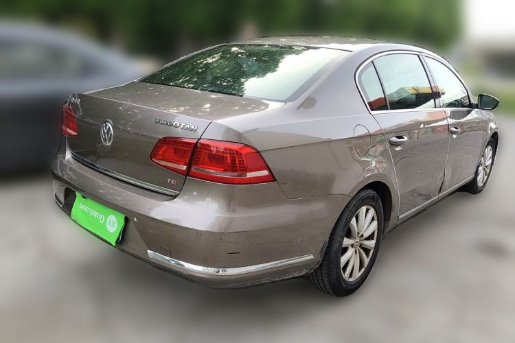 Used Volkswagen Magotan 2013 1.8TSI Premier Model Rear Right 45 Deg