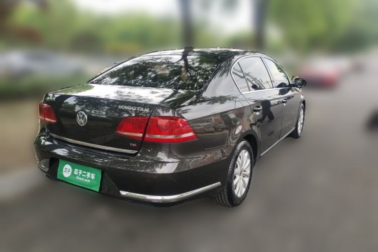 Used Volkswagen Magotan 2013 1.8TSI Luxury Model Rear Right 45 Deg