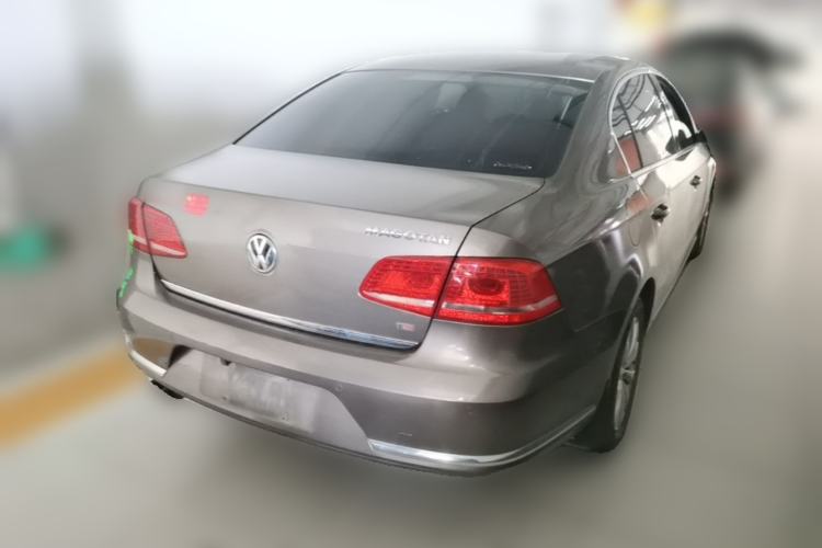 Used Volkswagen Magotan 2013 1.8TSI Premier Model Rear Right 45 Deg