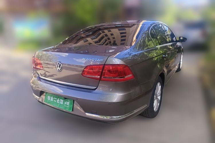 Used Volkswagen Magotan 2013 1.8TSI Premier Model Rear Right 45 Deg
