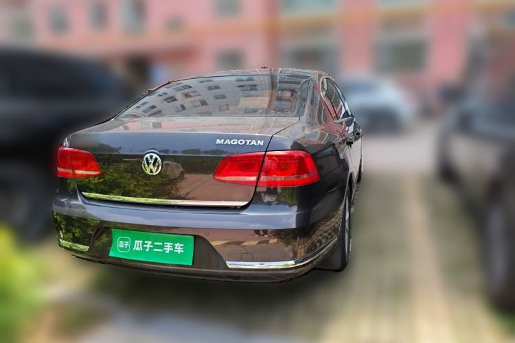 Used Volkswagen Magotan 2013 1.8TSI Premier Model Rear Right 45 Deg