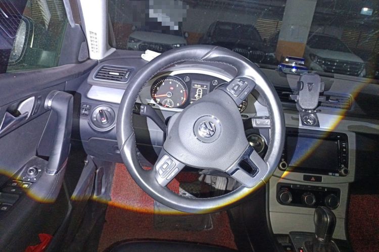 Used Volkswagen Magotan 2013 1.8TSI Premier Model Steering Wheel