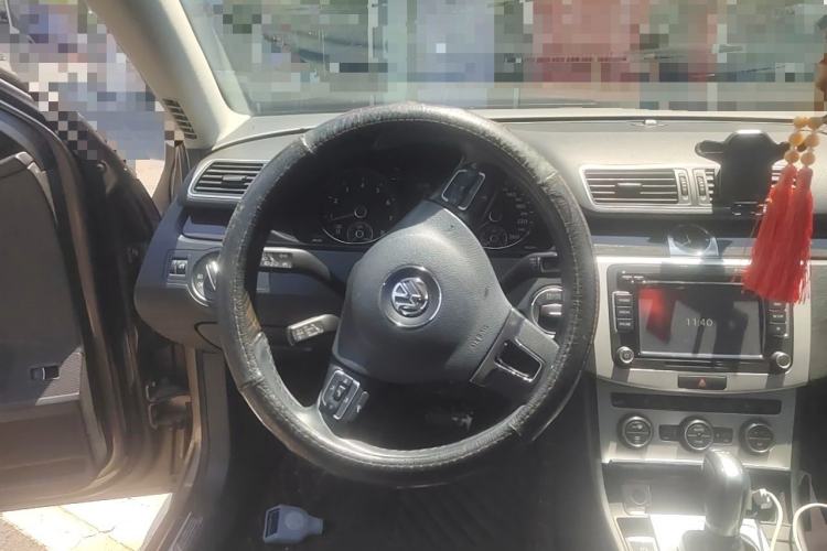 Used Volkswagen Magotan 2013 2.0 TSI Prestige Model Steering Wheel