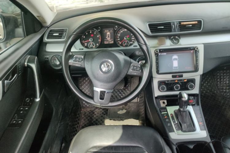 Used Volkswagen Magotan 2013 1.8TSI Premier Model Steering Wheel