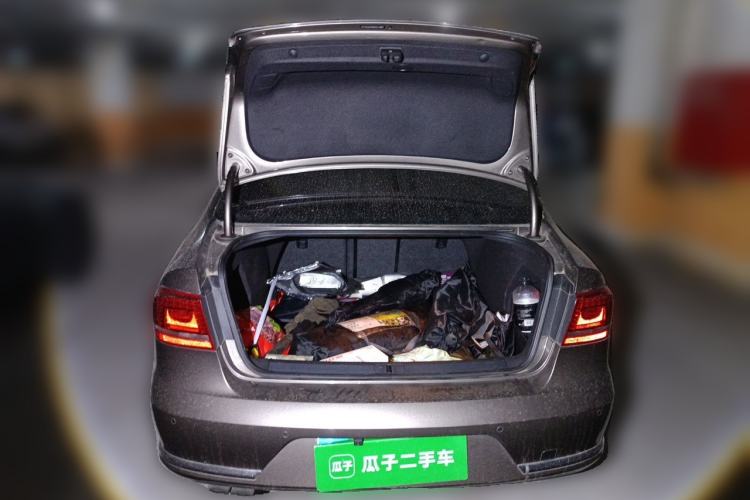 Used Volkswagen Magotan 2013 1.8TSI Premier Model Trunk