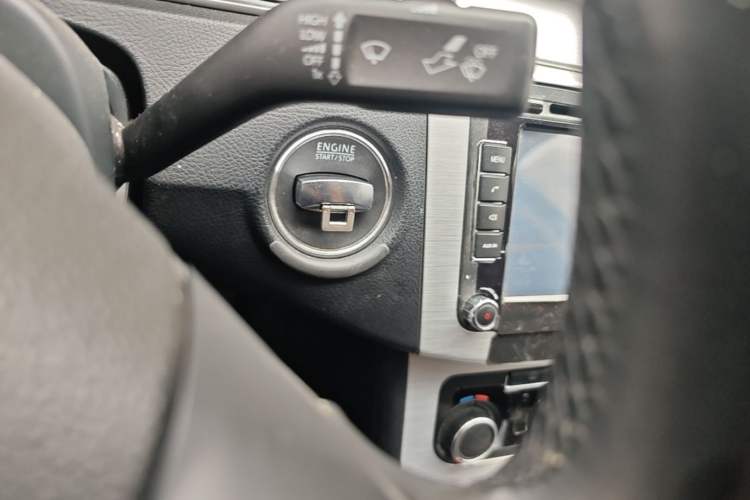 Used Volkswagen Magotan 2013 1.8TSI Premier Model Vehicle Key