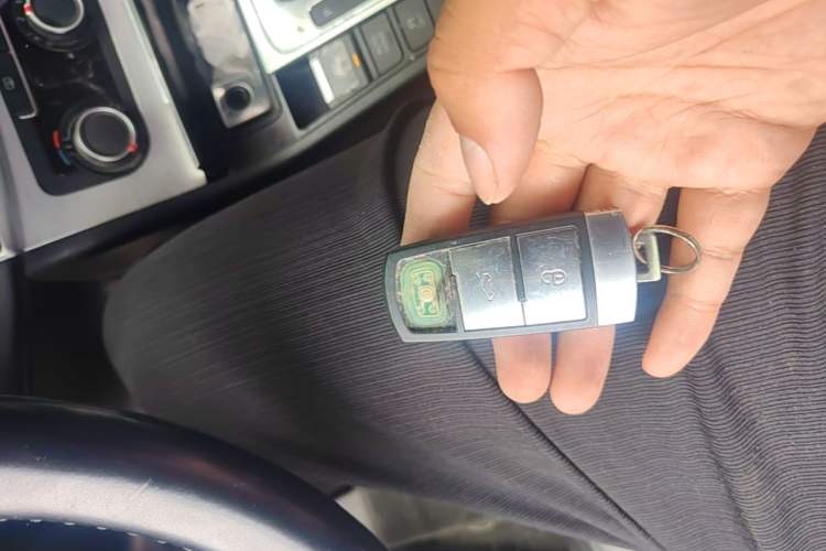 Used Volkswagen Magotan 2013 1.8TSI Premier Model Vehicle Key