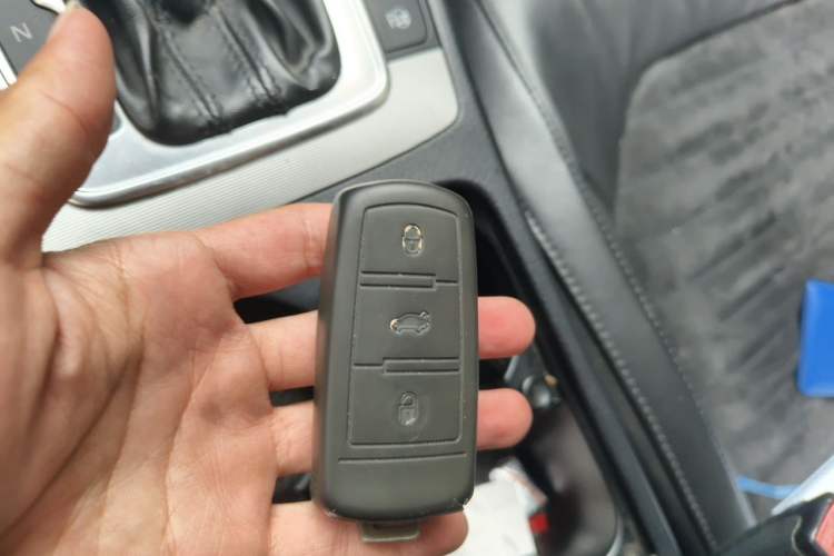 Used Volkswagen Magotan 2013 2.0 TSI Prestige Model Vehicle Key