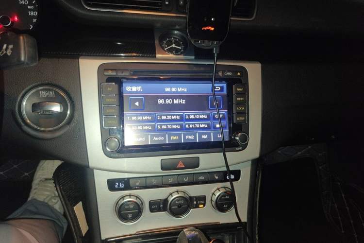 Used Volkswagen Magotan 2013 1.8TSI Luxury Model Audio And AC Panel