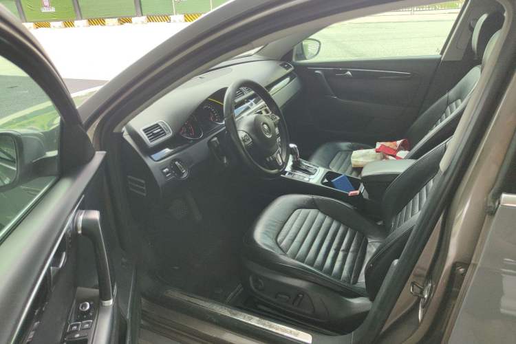 Used Volkswagen Magotan 2013 1.8TSI Luxury Model Driver Seat