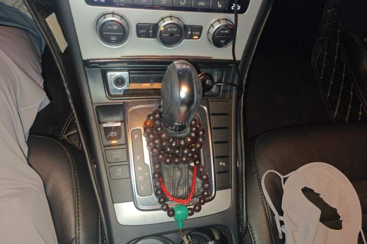 Used Volkswagen Magotan 2013 1.8TSI Luxury Model Gear Lever