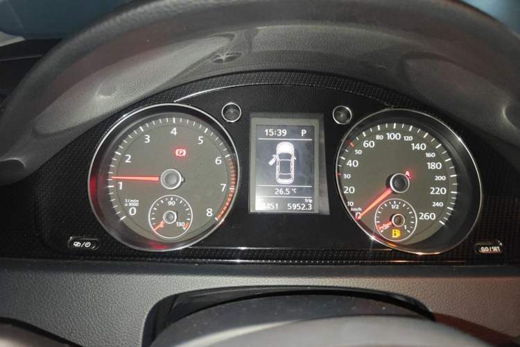 Used Volkswagen Magotan 2013 1.8TSI Luxury Model Instrument Cluster