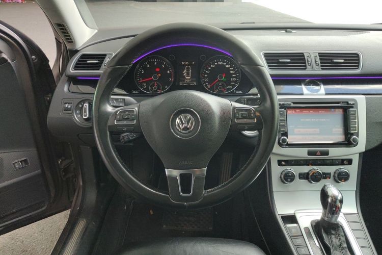 Used Volkswagen Magotan 2013 1.8TSI Luxury Model Steering Wheel