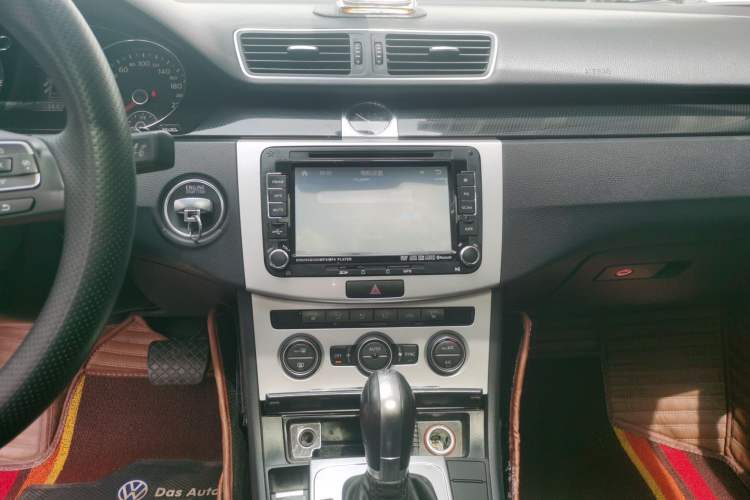 Used Volkswagen Magotan 2013 1.8TSI Luxury Model Audio And AC Panel