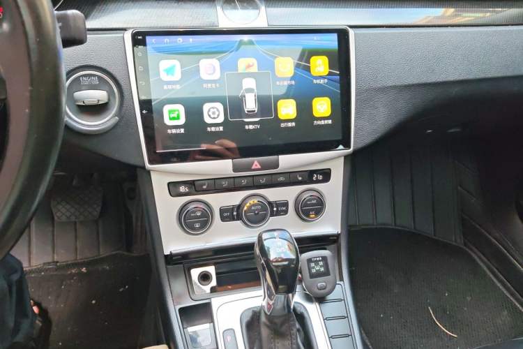 Used Volkswagen Magotan 2013 2.0 TSI Luxury Model Audio And AC Panel