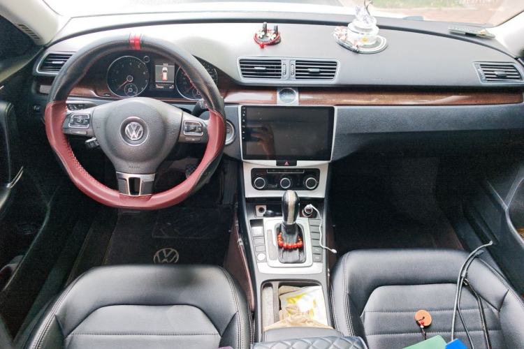 Used Volkswagen Magotan 2013 1.8TSI Luxury Model Center Console