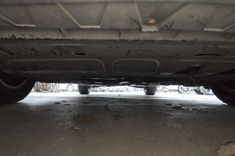 Used Volkswagen Magotan 2013 1.8TSI Premier Model Chassis Front