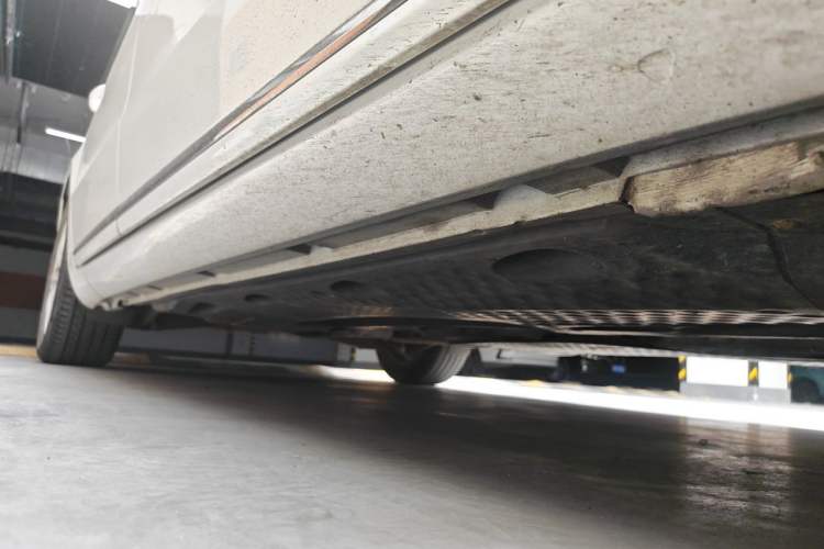 Used Volkswagen Magotan 2013 1.8TSI Luxury Model Chassis Front Right