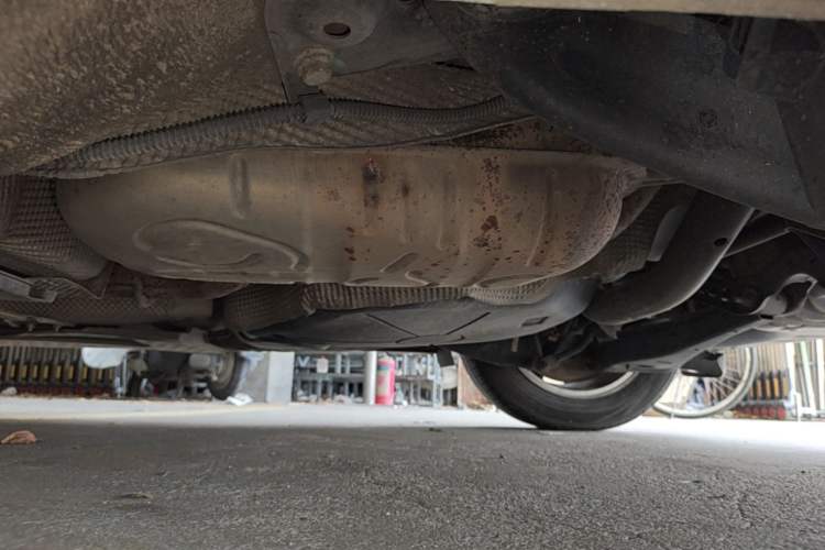 Used Volkswagen Magotan 2013 1.8TSI Premier Model Chassis Rear Left
