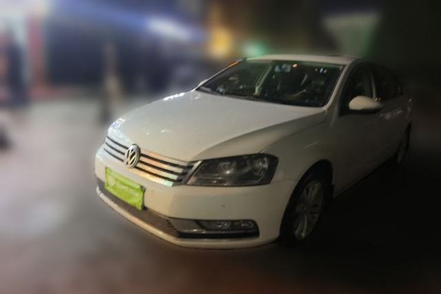 Ojetý Volkswagen Magotan 2013 1.8TSI Premier Model