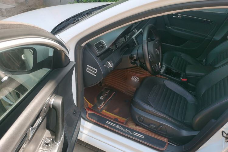 Used Volkswagen Magotan 2013 1.8TSI Luxury Model Driver Seat