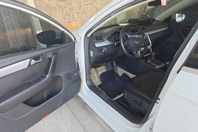 Used Volkswagen Magotan 2013 1.8TSI Premier Model Driver Seat