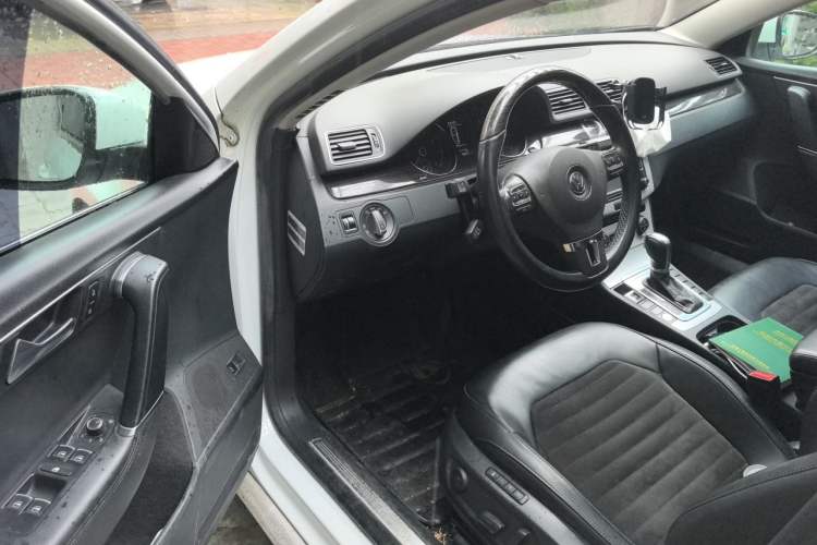 Used Volkswagen Magotan 2013 2.0 TSI Prestige Model Driver Seat