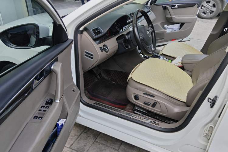 Used Volkswagen Magotan 2013 2.0 TSI Prestige Model Driver Seat