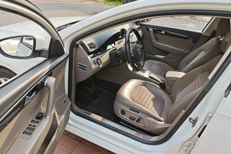 Used Volkswagen Magotan 2013 1.8TSI Prestige Model Driver Seat