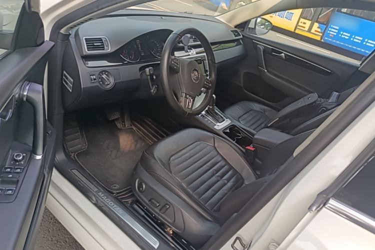Used Volkswagen Magotan 2013 2.0 TSI Luxury Model Driver Seat