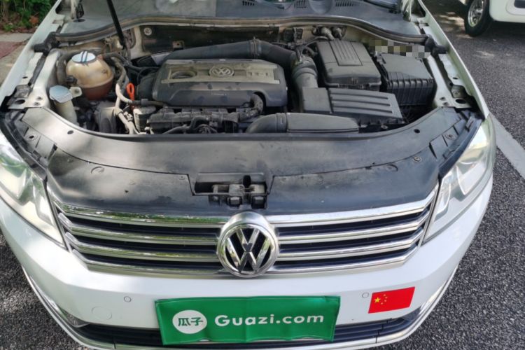 Used Volkswagen Magotan 2013 1.8TSI Luxury Model Engine Bay