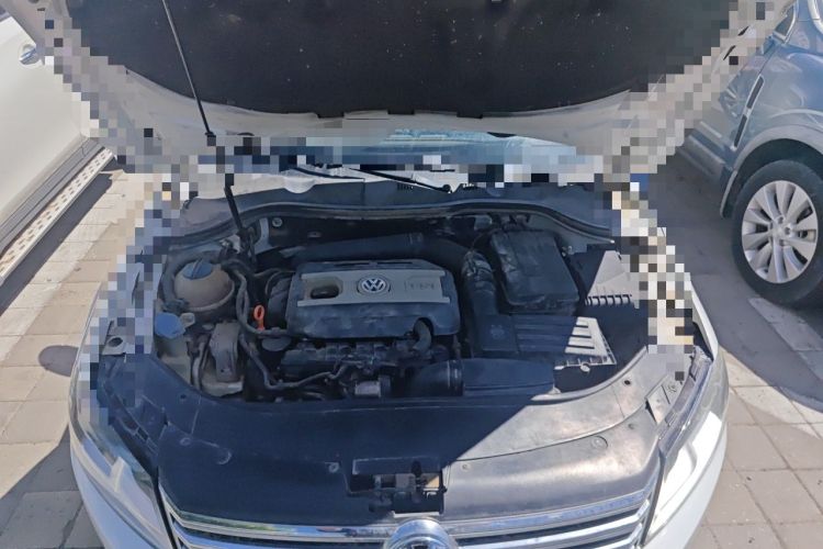 Used Volkswagen Magotan 2013 1.8TSI Comfort Model Engine Bay