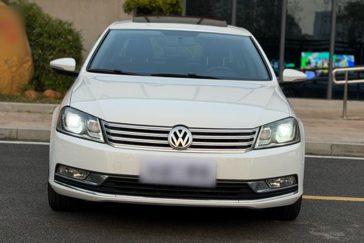Used Volkswagen Magotan 2013 1.8TSI Luxury Model Exterior 10