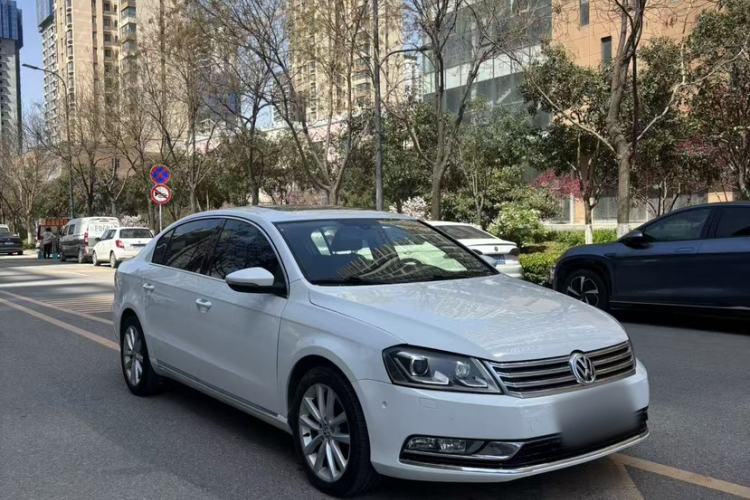 Used Volkswagen Magotan 2013 2.0 TSI Ultimate Model Exterior 10