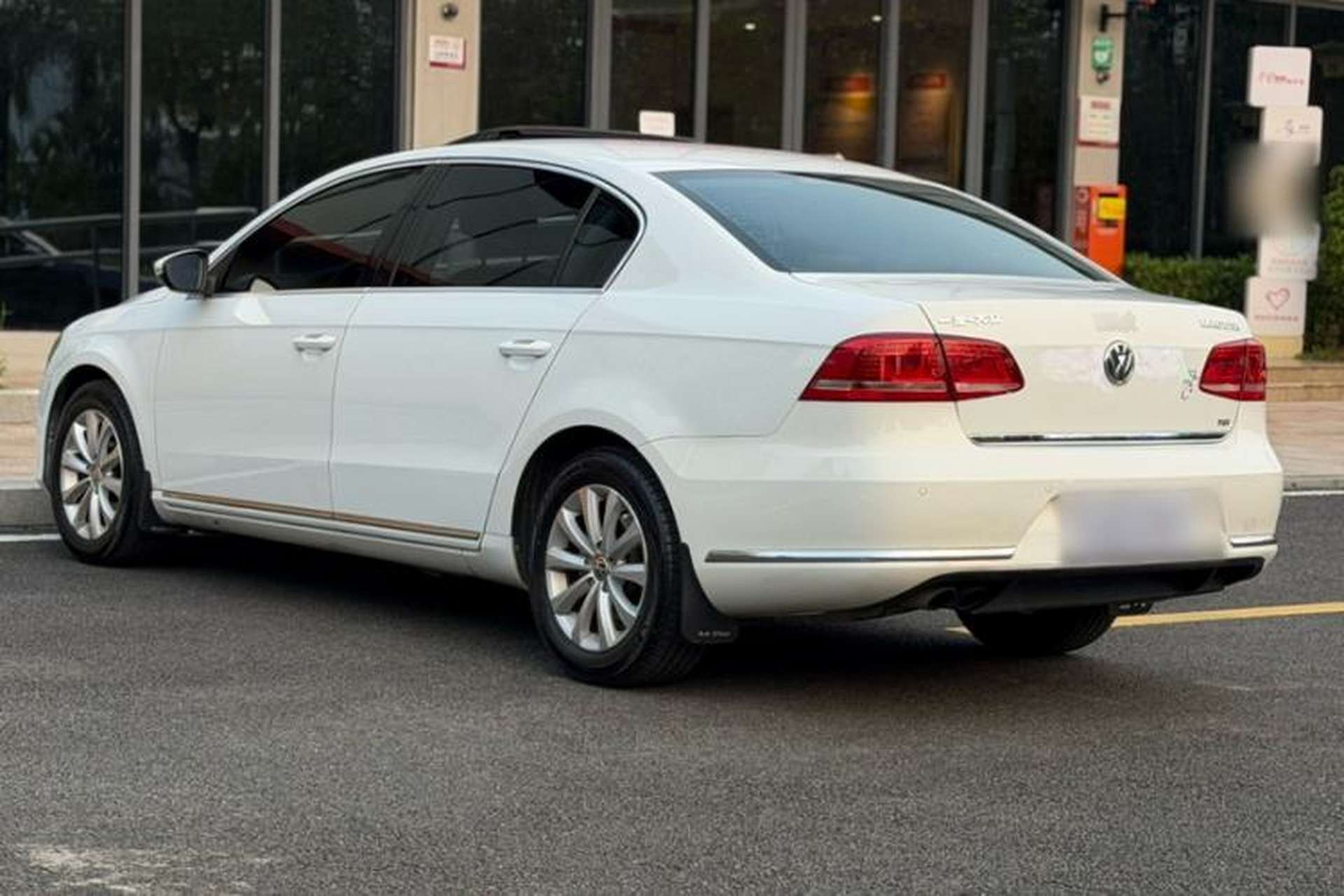 Used Volkswagen Magotan 2013 1.8TSI Luxury Model Exterior 5