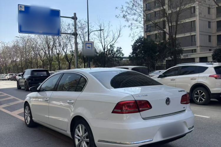 Used Volkswagen Magotan 2013 2.0 TSI Ultimate Model Exterior 7