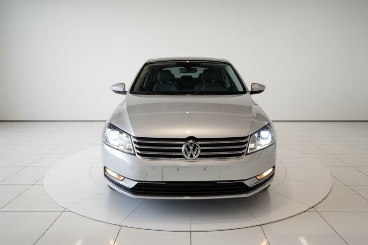 Used Volkswagen Magotan 2013 2.0 TSI Prestige Model Front