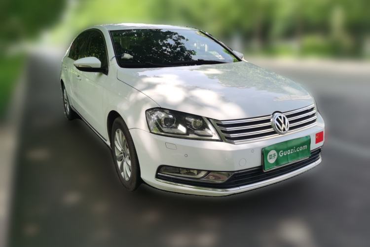 Used Volkswagen Magotan 2013 1.8TSI Luxury Model Front Right 45 Deg
