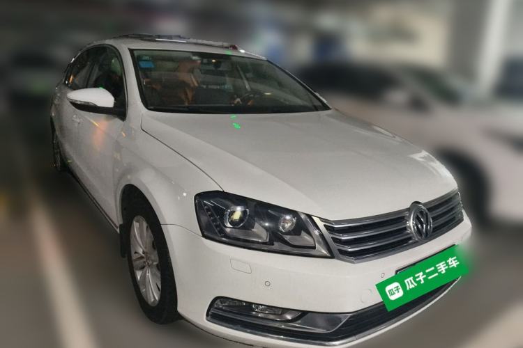 Used Volkswagen Magotan 2013 1.8TSI Luxury Model Front Right 45 Deg