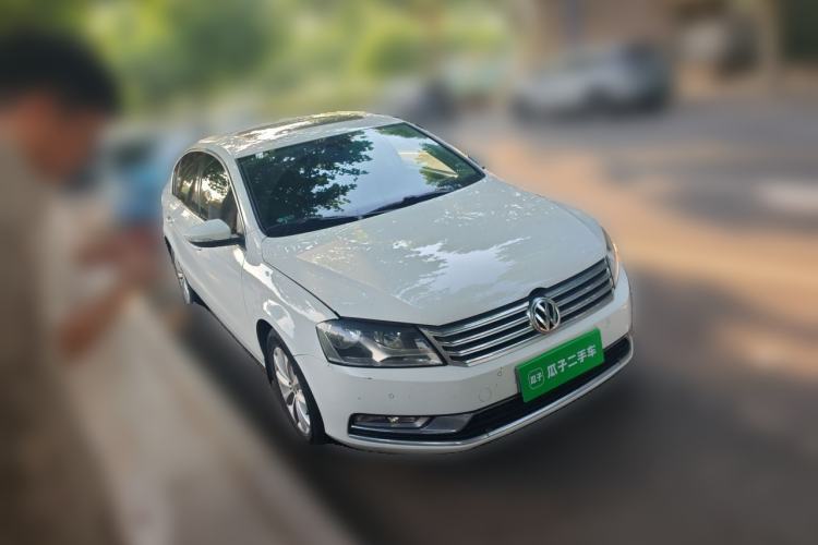 Used Volkswagen Magotan 2013 1.8TSI Premier Model Front Right 45 Deg