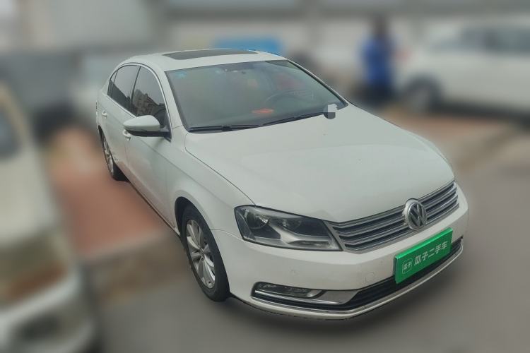 Used Volkswagen Magotan 2013 1.8TSI Premier Model Front Right 45 Deg