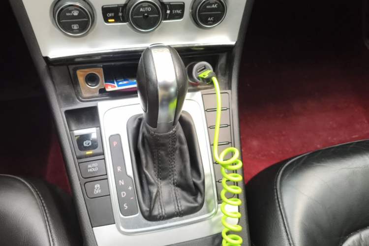 Used Volkswagen Magotan 2013 1.8TSI Luxury Model Gear Lever