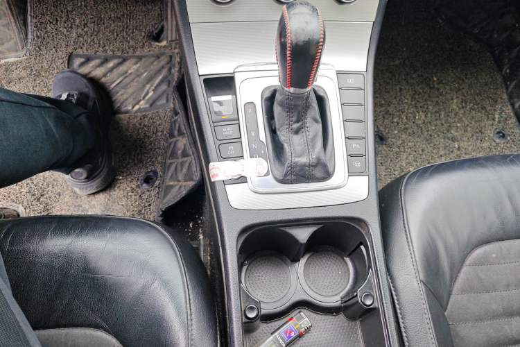 Used Volkswagen Magotan 2013 2.0 TSI Ultimate Model Gear Lever