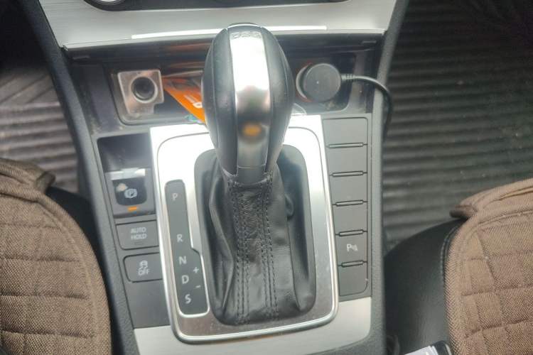Used Volkswagen Magotan 2013 1.8TSI Premier Model Gear Lever
