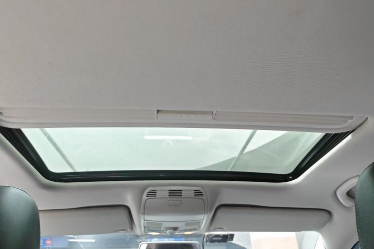 Used Volkswagen Magotan 2013 1.8TSI Luxury Model Headliner