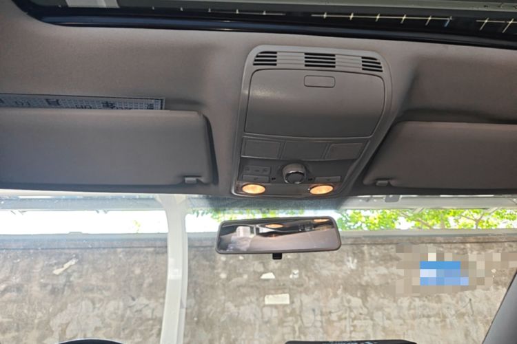 Used Volkswagen Magotan 2013 1.8TSI Premier Model Headliner