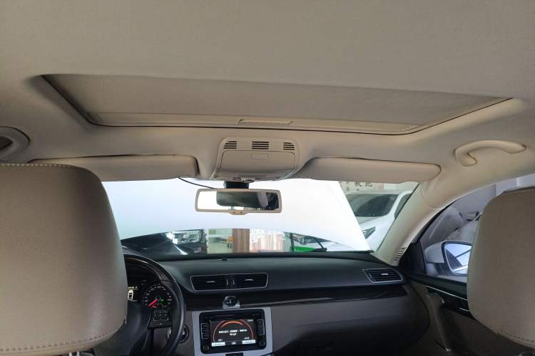 Used Volkswagen Magotan 2013 2.0 TSI Prestige Model Headliner