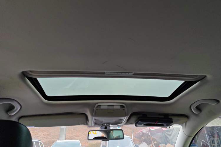 Used Volkswagen Magotan 2013 2.0 TSI Ultimate Model Headliner