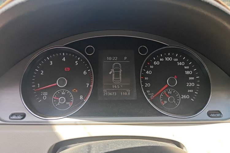 Used Volkswagen Magotan 2013 1.8TSI Comfort Model Instrument Cluster