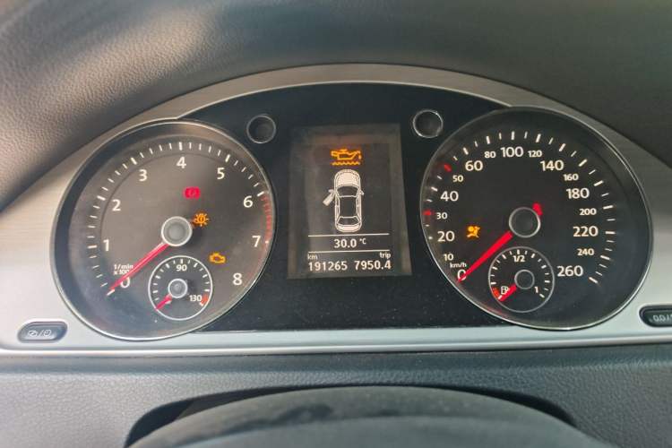 Used Volkswagen Magotan 2013 1.8TSI Premier Model Instrument Cluster